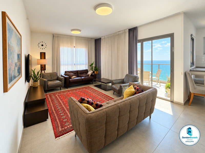 Photo 2 sur 9 : 5 pièces meublé à louer au Maris Tower, vue panoramique sur la mer — Galei HaYam, Netanya